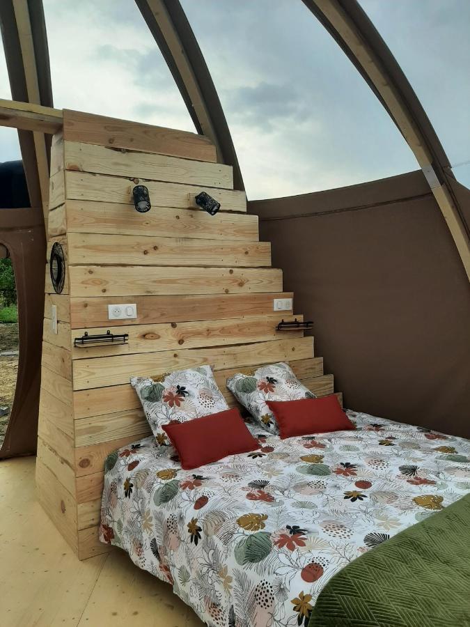Hotel Dôme Idylle à Bailly-le-Franc Extérieur photo