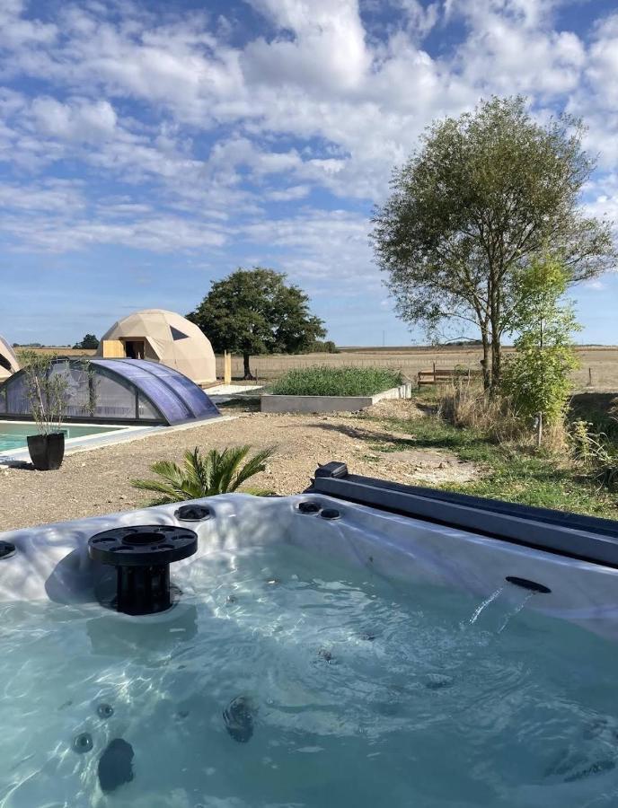 Hotel Dôme Idylle à Bailly-le-Franc Extérieur photo